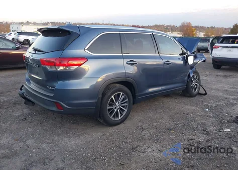 2018 Toyota Highlander Xle из США, поврежденный, VIN 5TDJZRFH3JS832491